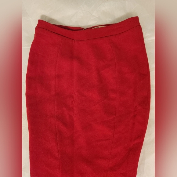 Red Rose House of CB 'Nayara'- XS - Picture 6 of 12